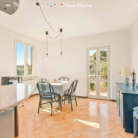 Casa Paola, Terre Marine